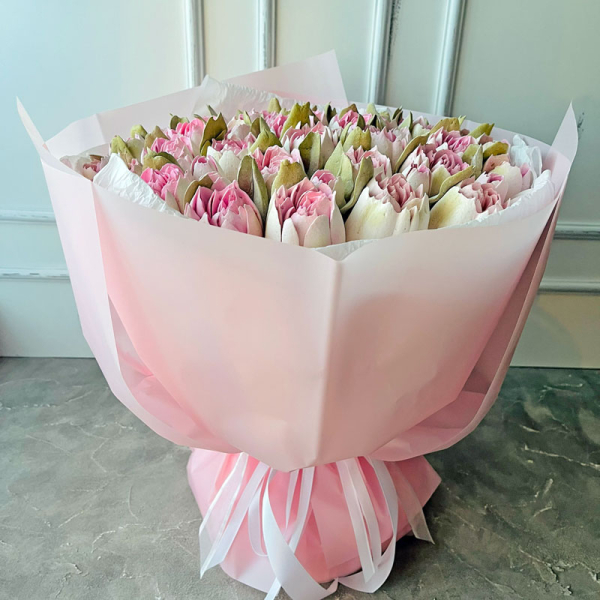 Букет розово-белых тюльпанов, 30 см